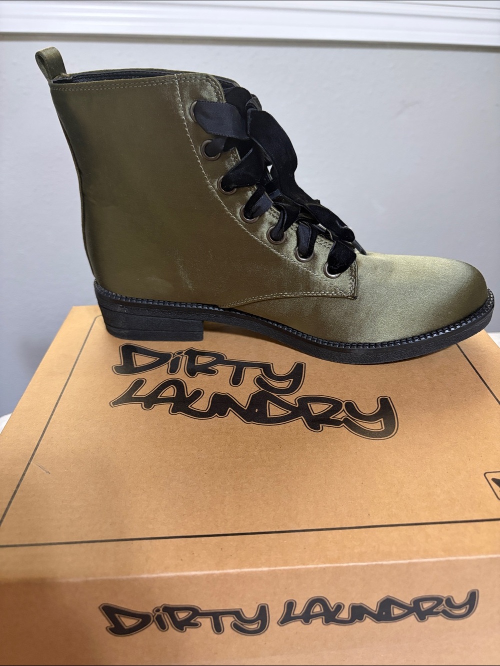 Dirty Laundry Olive Green Lace-Up Ankle Boots with Black Ribbon Laces